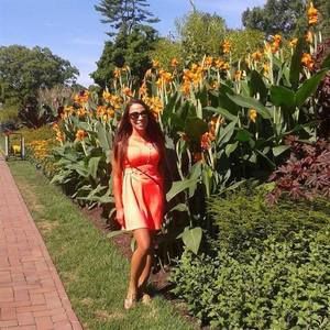 Meet your Posher, Olivia